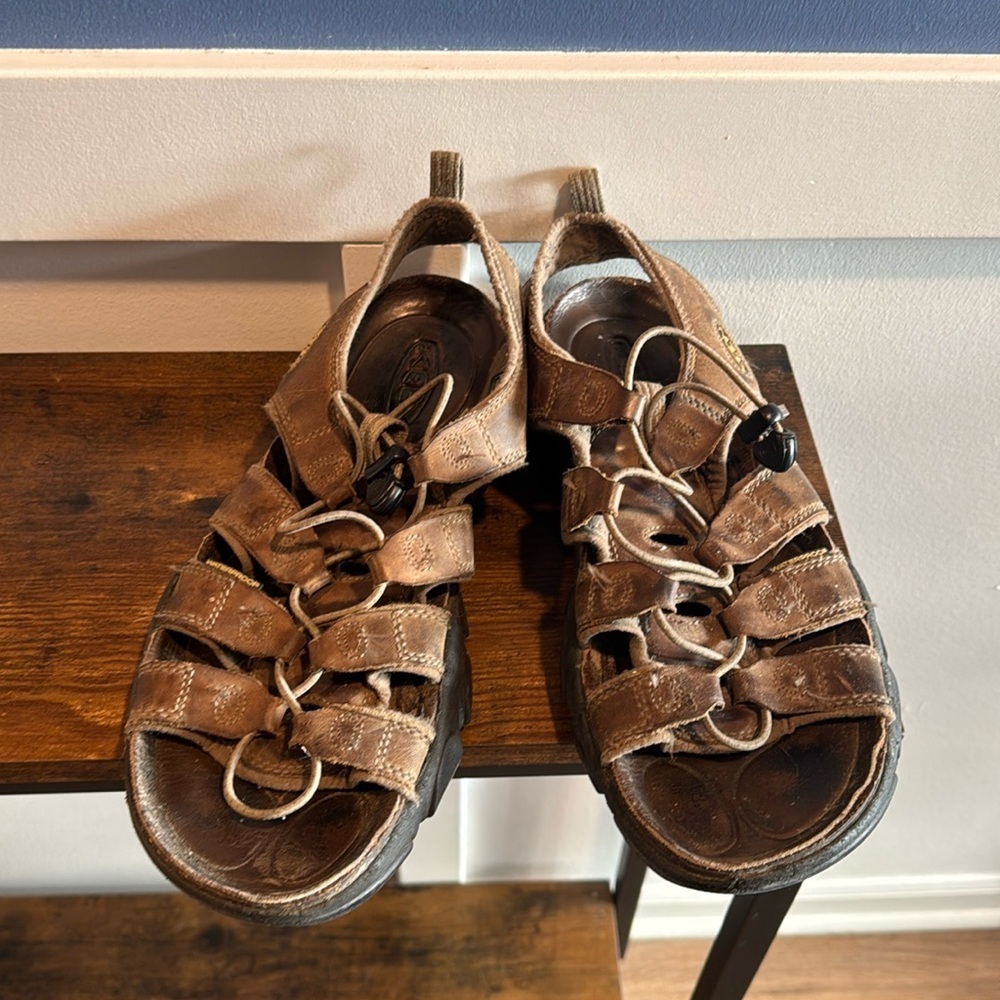 Keen Men's Brown Sandals size 11